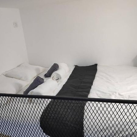 Centrally-Located Quiet Cozy Loft Apartment Be'er Sheva Eksteriør billede