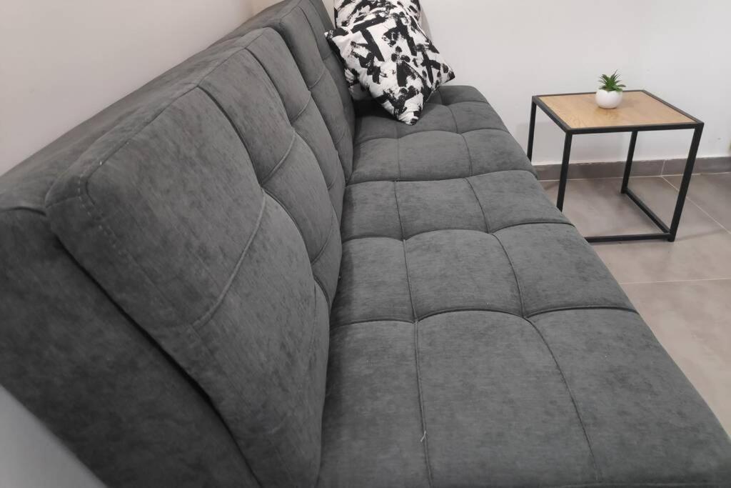 Centrally-Located Quiet Cozy Loft Apartment Be'er Sheva Eksteriør billede