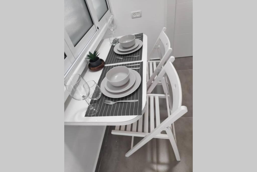 Centrally-Located Quiet Cozy Loft Apartment Be'er Sheva Eksteriør billede
